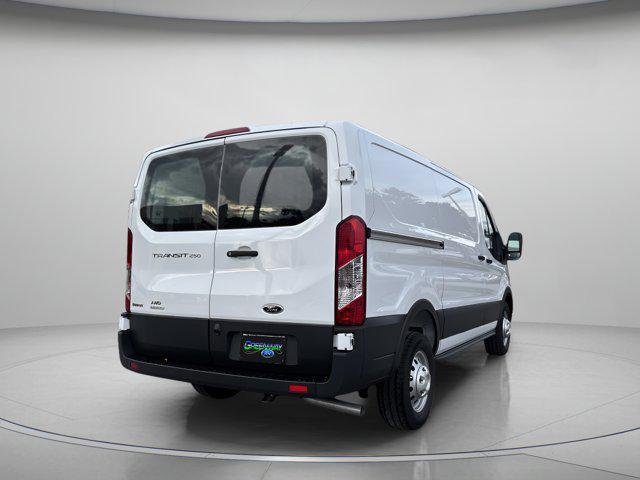 2025 Ford Transit Cargo Van Unknown
