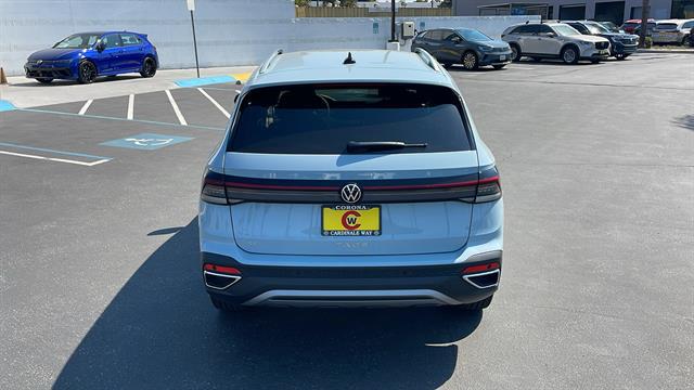 2025 Volkswagen Taos 1.5T SE