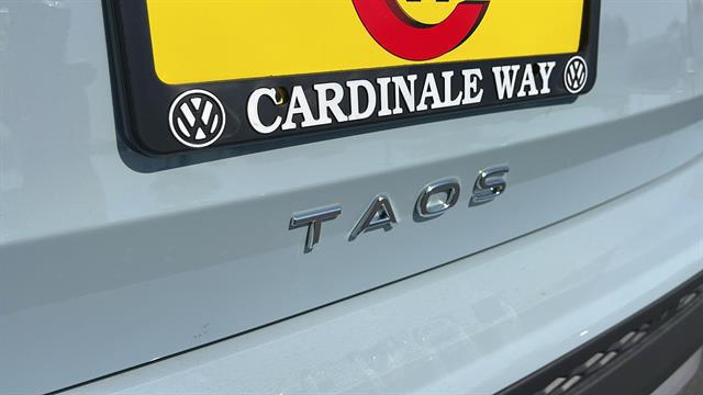 2025 Volkswagen Taos 1.5T SE