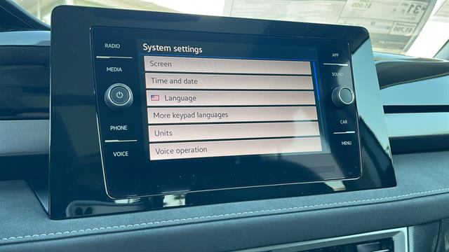 2025 Volkswagen Taos 1.5T SE Black