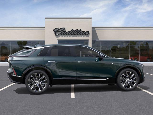 2025 Cadillac iQ Luxury w/1SE