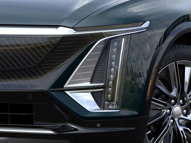 2025 Cadillac iQ Luxury w/1SE