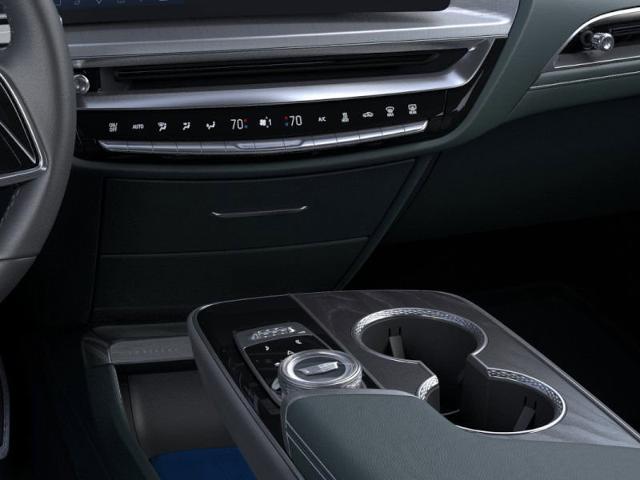 2025 Cadillac iQ Luxury w/1SE