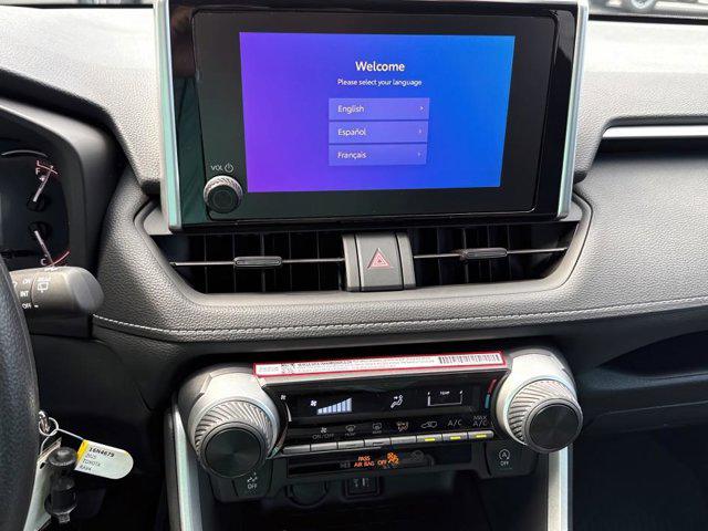 2025 Toyota RAV4 LE
