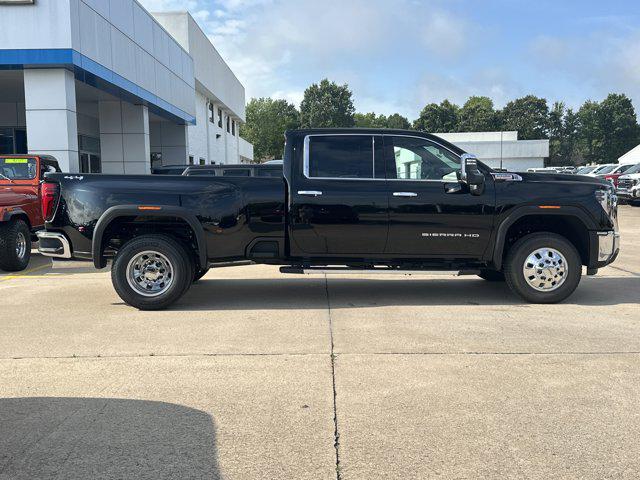 2025 GMC Sierra 3500HD 4WD Crew Cab Long Bed SLT