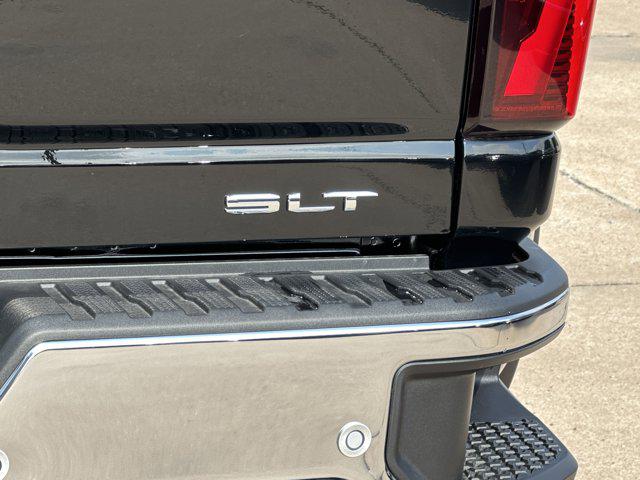 2025 GMC Sierra 3500HD 4WD Crew Cab Long Bed SLT