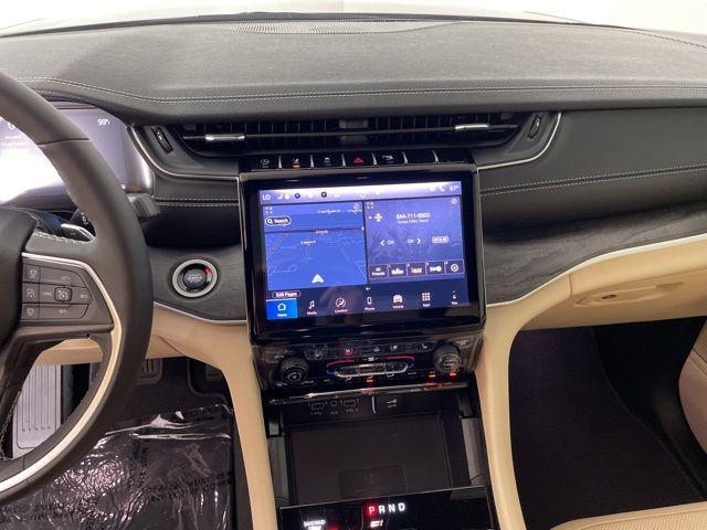 2025 Jeep Grand Cherokee L Limited 4x4