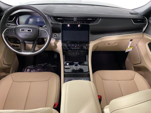 2025 Jeep Grand Cherokee L Limited 4x4