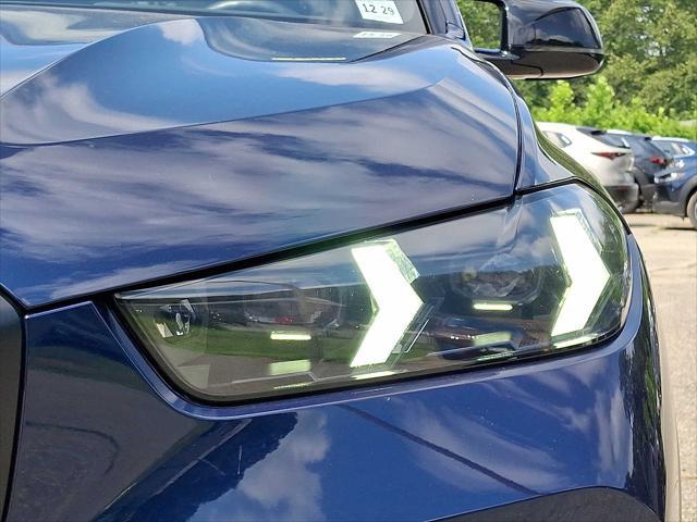 2025 BMW X5 M60i