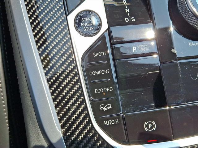 2025 BMW X5 M60i