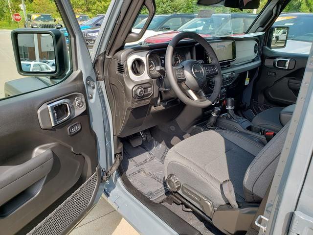 2025 Jeep Wrangler 4-Door Summit 4x4