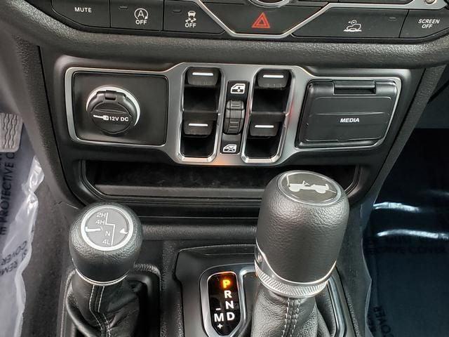 2025 Jeep Wrangler 4-Door Summit 4x4