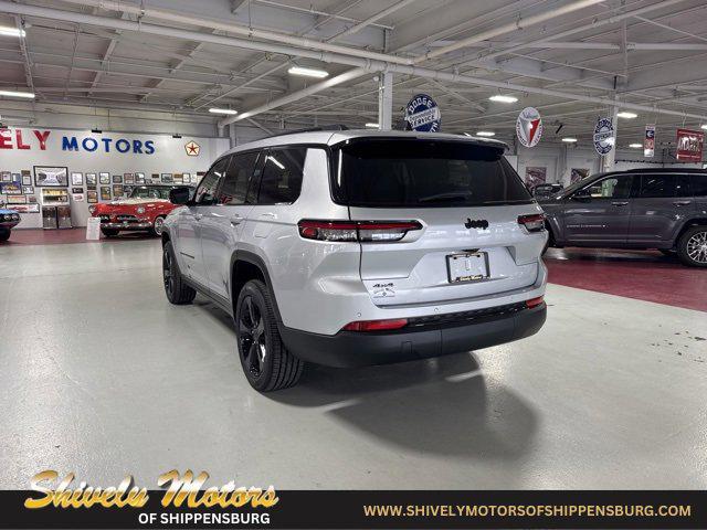 2025 Jeep Grand Cherokee GRAND CHEROKEE L ALTITUDE X 4X4