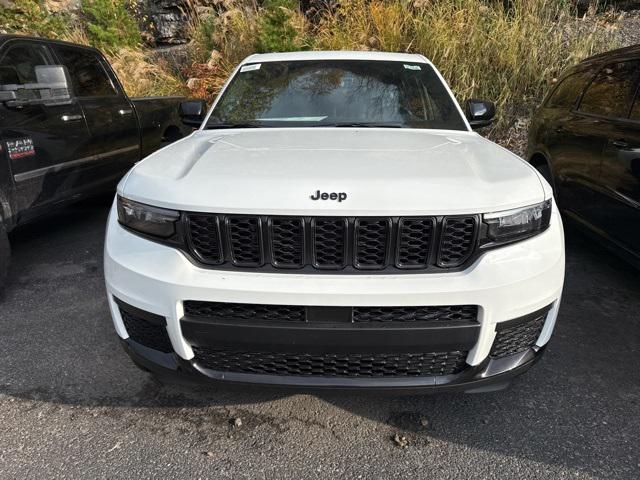 2025 Jeep Grand Cherokee GRAND CHEROKEE L ALTITUDE X 4X4 2025 Jeep Grand Cherokee GRAND CHEROKEE L ALTITUDE X 4X4