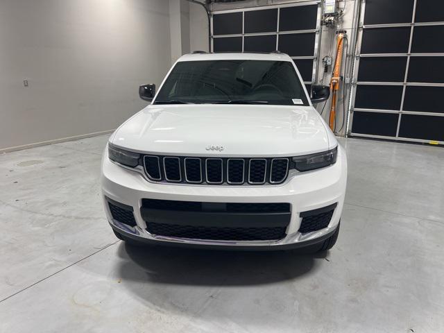 2025 Jeep Grand Cherokee GRAND CHEROKEE L LAREDO X 4X2