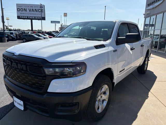 2025 RAM Ram 1500 RAM 1500 TRADESMAN CREW CAB 4X2 57 BOX 2025 RAM Ram 1500 RAM 1500 TRADESMAN CREW CAB 4X2 57 BOX
