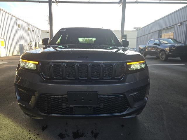 2025 Jeep Grand Cherokee GRAND CHEROKEE ALTITUDE X 4X4 2025 Jeep Grand Cherokee GRAND CHEROKEE ALTITUDE X 4X4