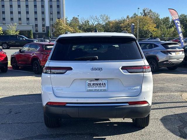 2025 Jeep Grand Cherokee GRAND CHEROKEE L LAREDO X 4X4