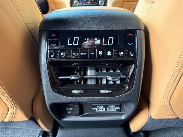 2025 Jeep Grand Cherokee Summit Reserve 4x4