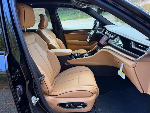 2025 Jeep Grand Cherokee Summit Reserve 4x4