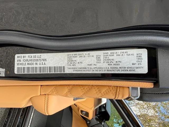 2025 Jeep Grand Cherokee Summit Reserve 4x4