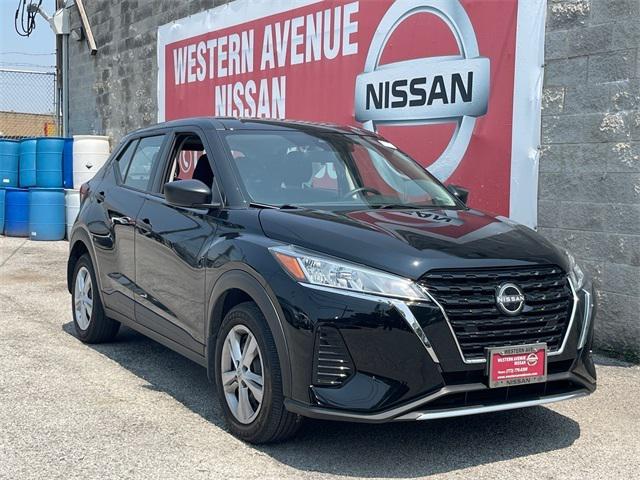 2023 Nissan Kicks S Xtronic CVT