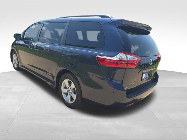 2019 Toyota Sienna LE 8 Passenger