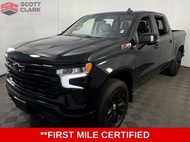 2022 Chevrolet Silverado 1500 4WD Crew Cab Short Bed RST