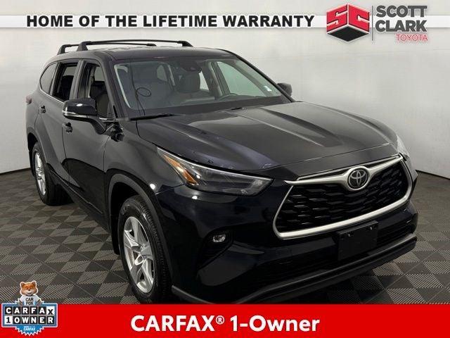 2022 Toyota Highlander LE