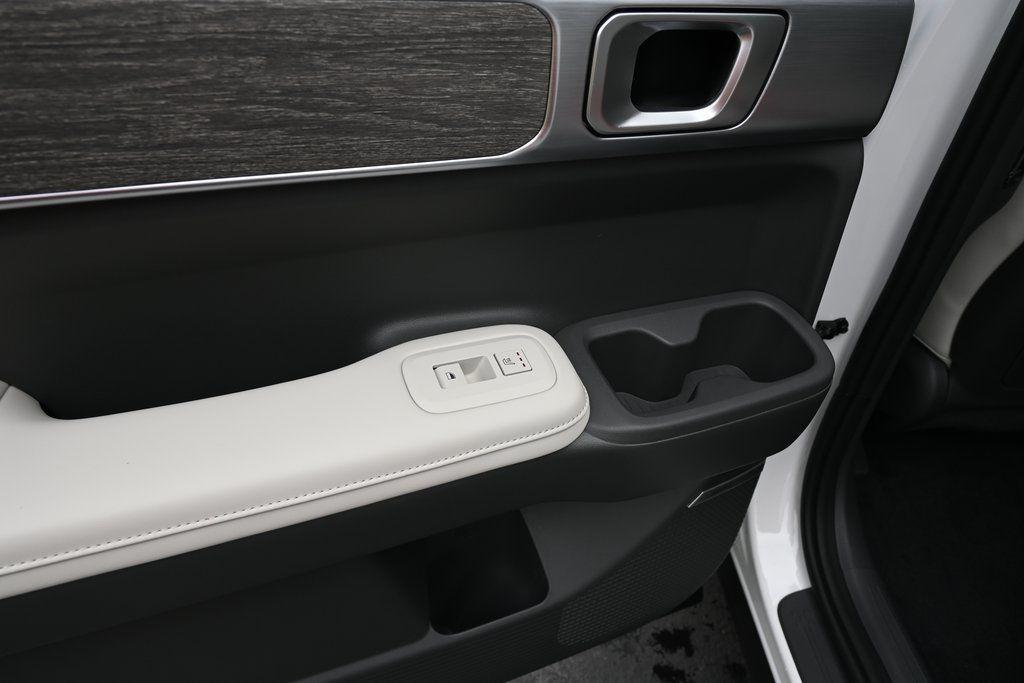 2026 Hyundai Santa Fe Limited - Photo 15
