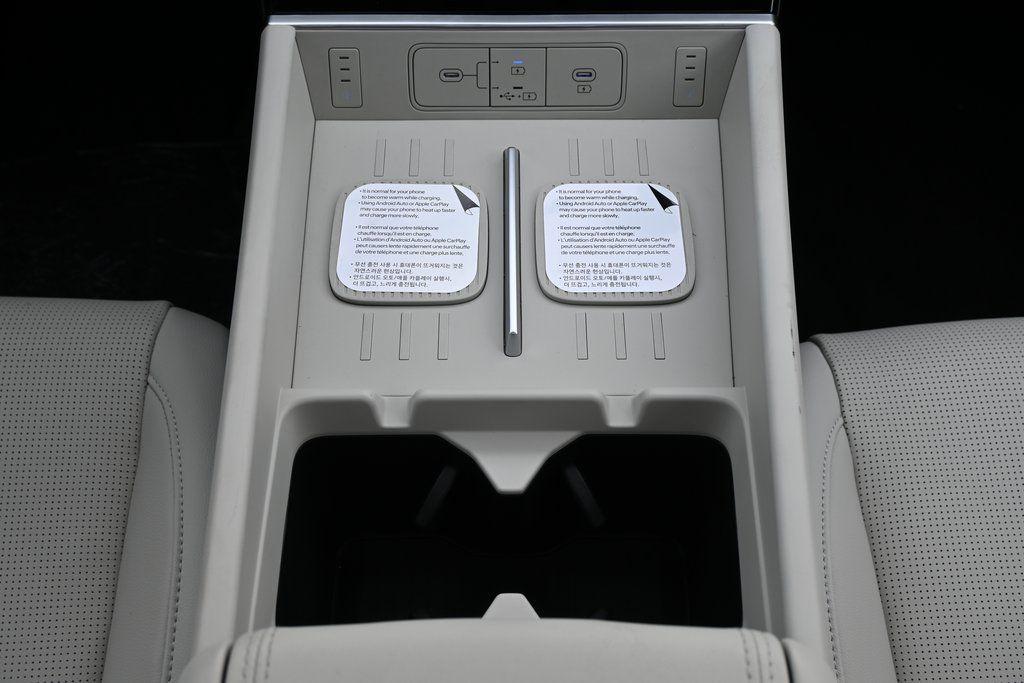 2026 Hyundai Santa Fe Limited - Photo 22