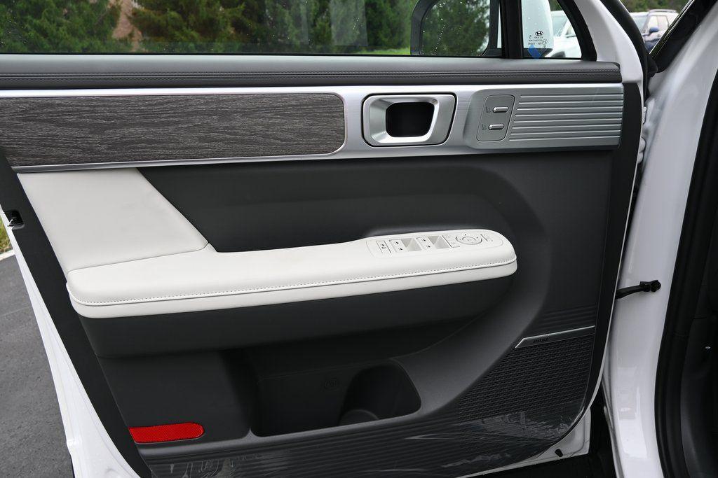 2026 Hyundai Santa Fe Limited - Photo 23
