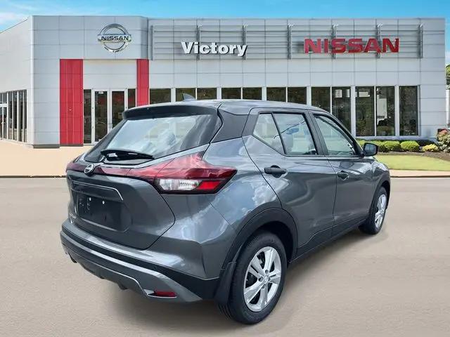 2025 Nissan Kicks S