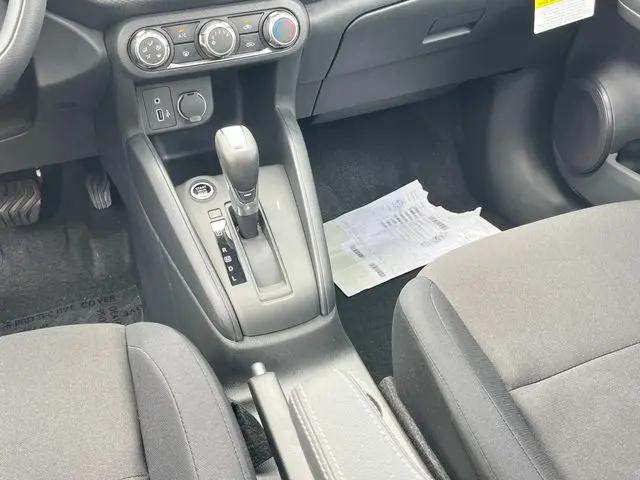2025 Nissan Kicks S