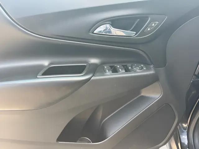 2022 Chevrolet Equinox FWD LT