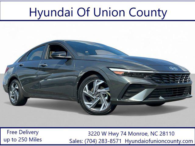 2025 Hyundai Elantra SEL Sport