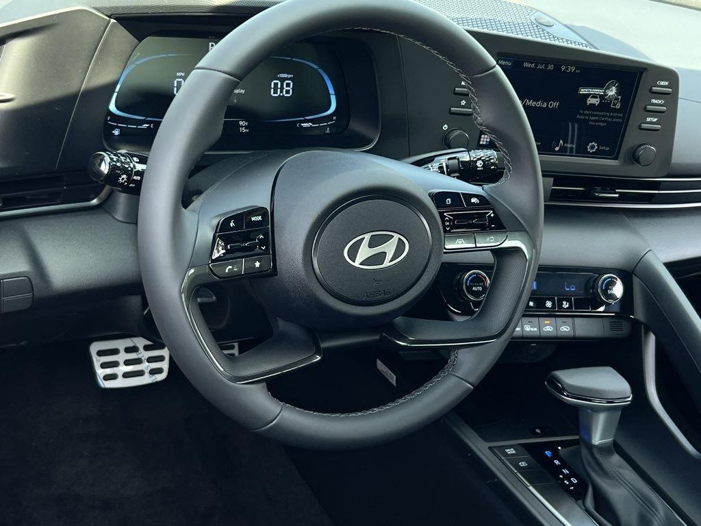 2025 Hyundai Elantra SEL - Photo 7