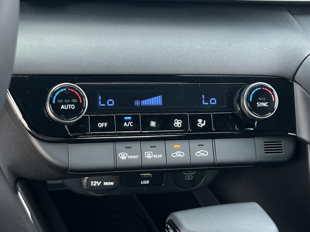 2025 Hyundai Elantra SEL - Photo 12