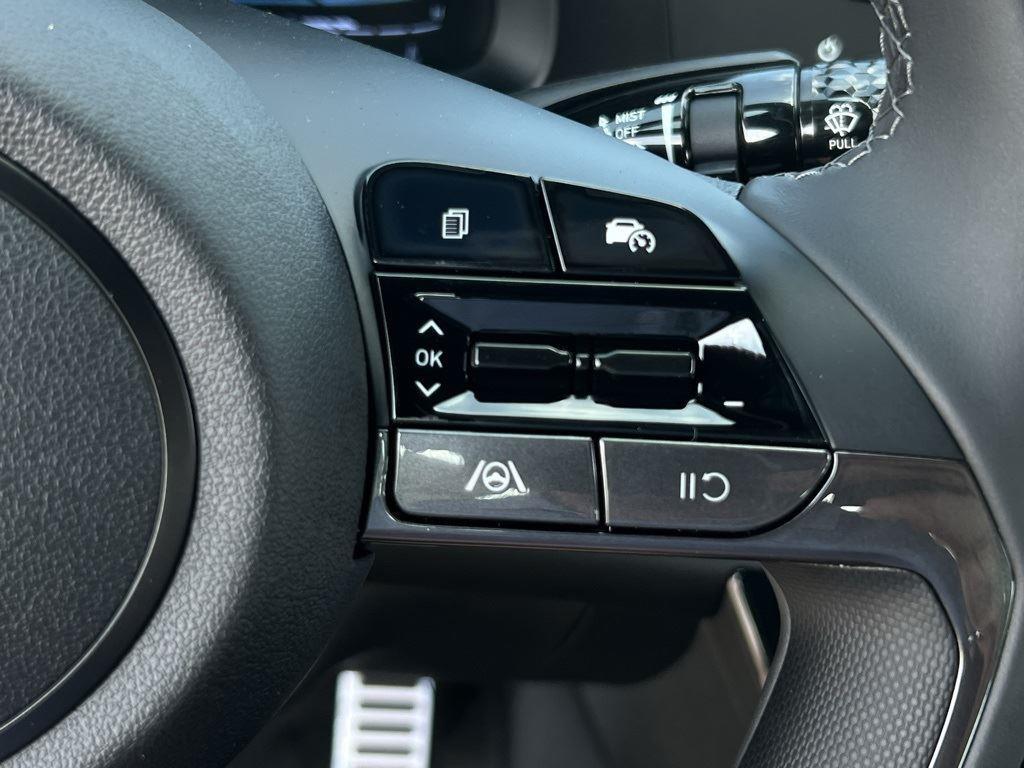 2025 Hyundai Elantra SEL - Photo 14