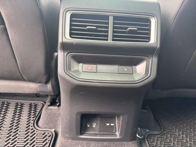 2025 Volkswagen Atlas Cross Sport 2.0T SEL Premium R-Line