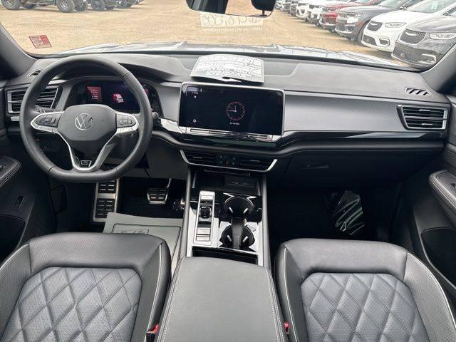 2025 Volkswagen Atlas Cross Sport 2.0T SEL Premium R-Line