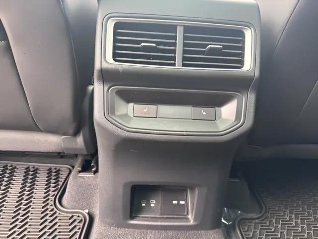 2025 Volkswagen Atlas Cross Sport 2.0T SEL Premium R-Line