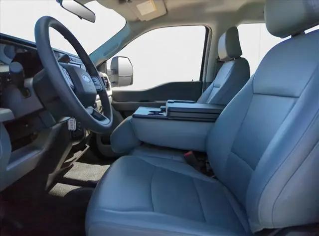2025 Ford F-450 XL
