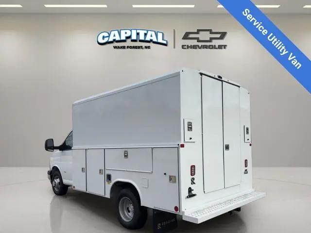 2025 Chevrolet Express Cutaway Work Van