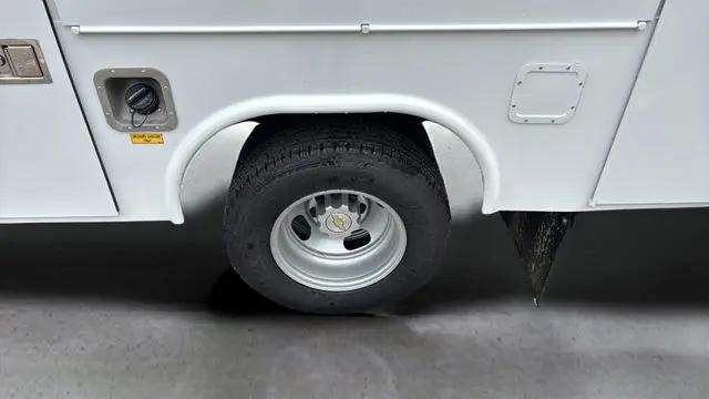 2025 Chevrolet Express Cutaway Work Van
