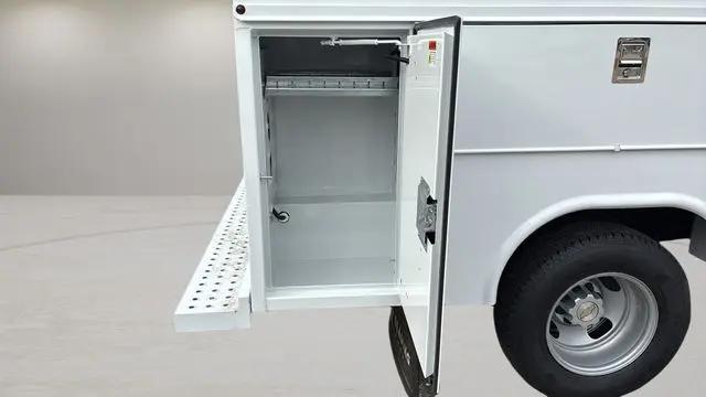 2025 Chevrolet Express Cutaway Work Van