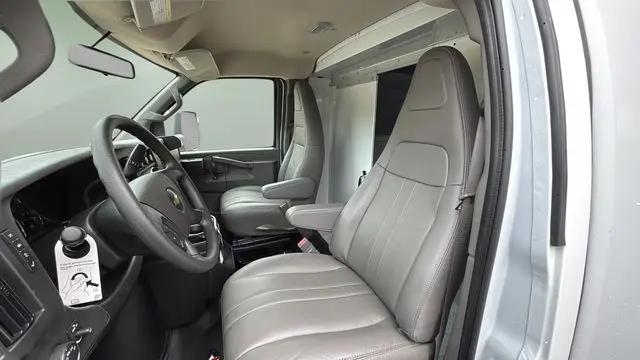 2025 Chevrolet Express Cutaway Work Van