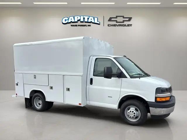2025 Chevrolet Express Cutaway Work Van