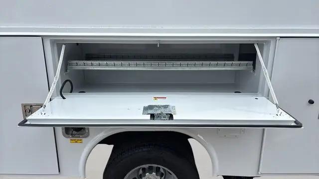 2025 Chevrolet Express Cutaway Work Van