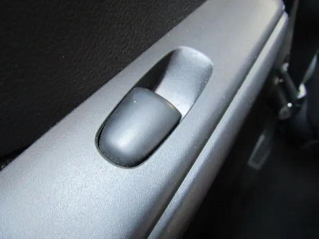 2021 Nissan Kicks S Xtronic CVT